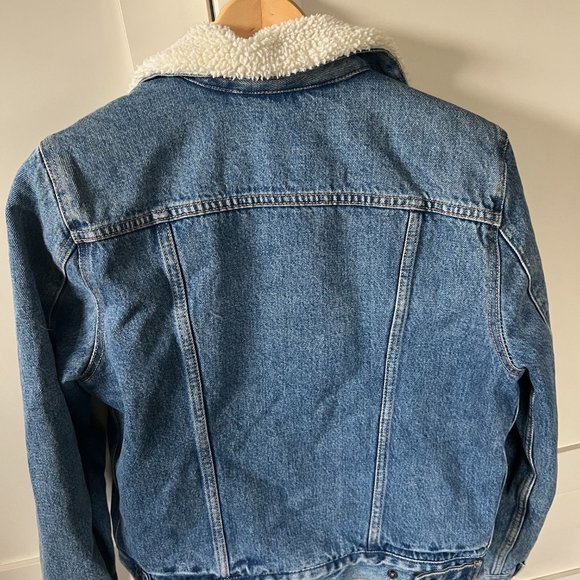 Levi's Original Sherpa Trucker Jacket - Picture 4 of 5